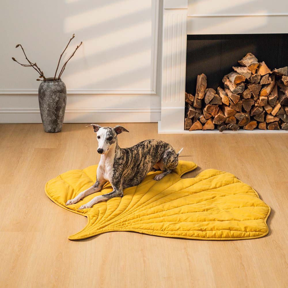 Calming Dog Blanket - Leaf Shape