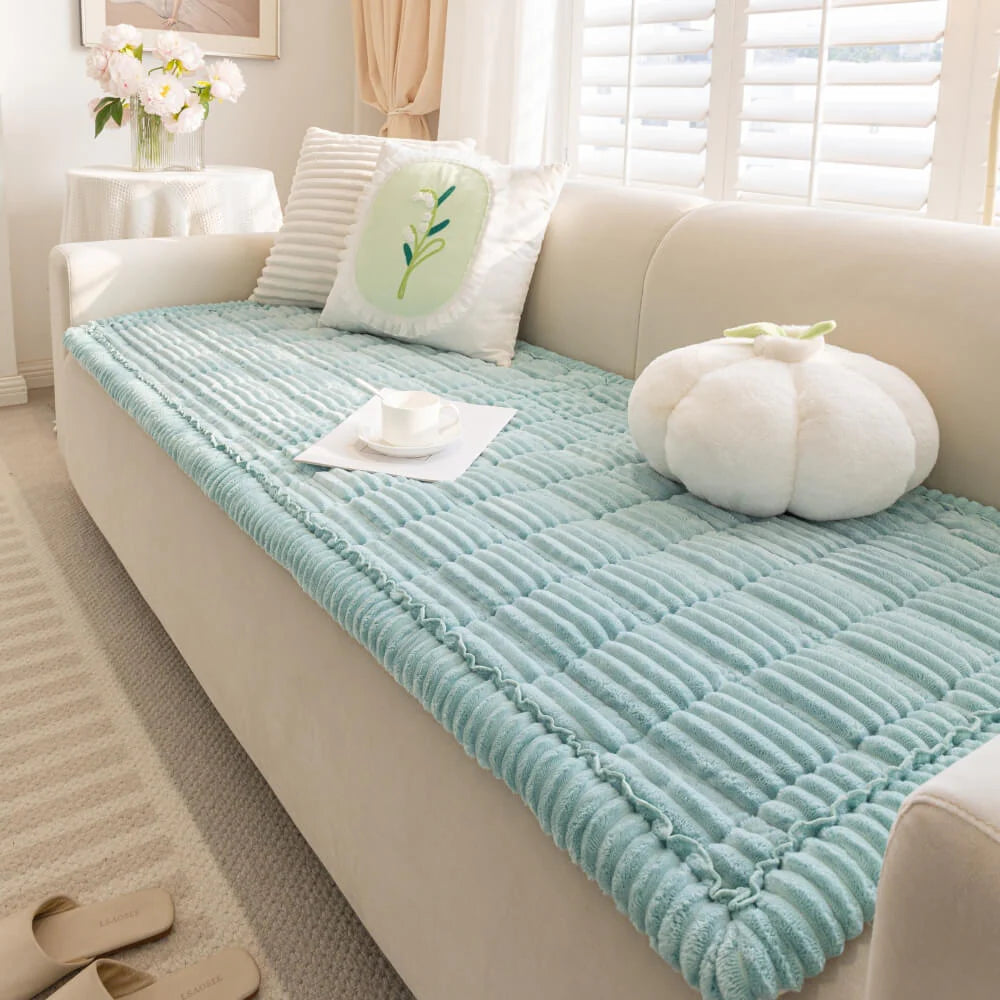 Plush Quilted Non-Slip Pet Sofa Protector Cover