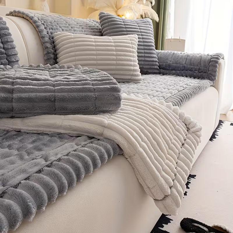 Plush Quilted Non-Slip Pet Sofa Protector Cover